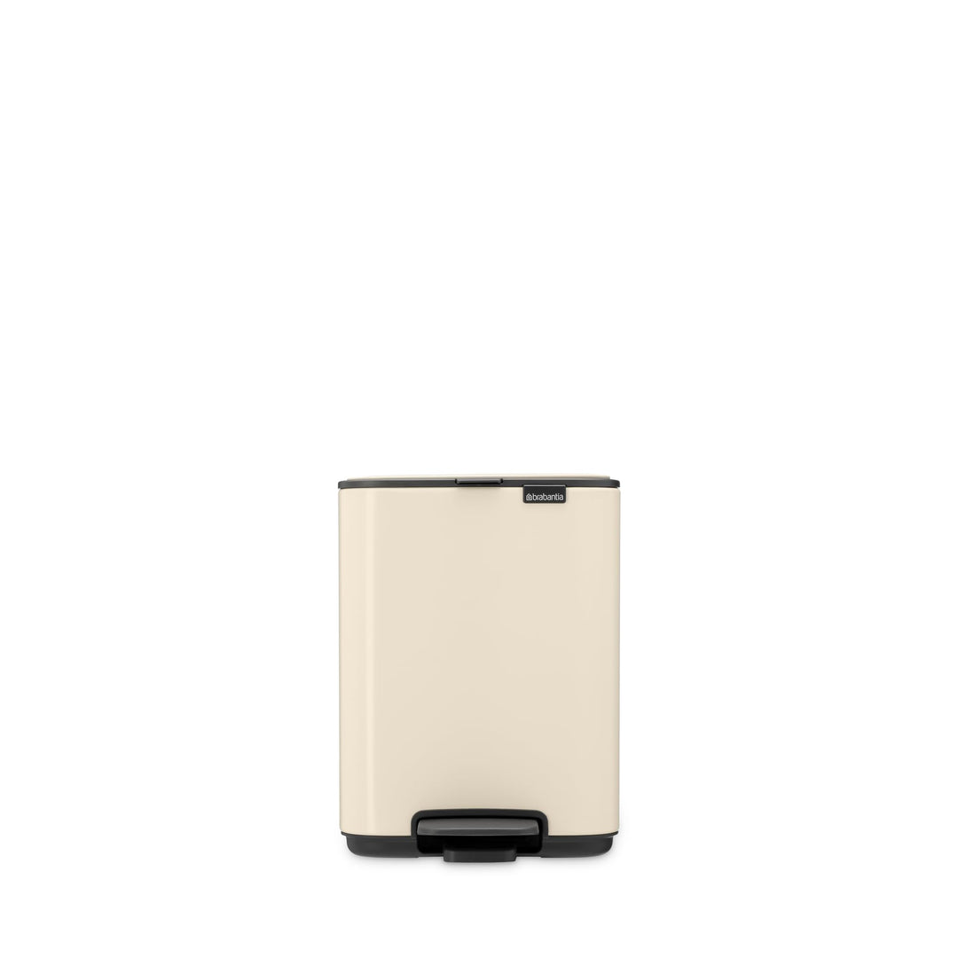 Brabantia Bo Treteimer 4 L (beige), platzsparender Mini Mülleimer mit Soft-Close-Funktion und leicht