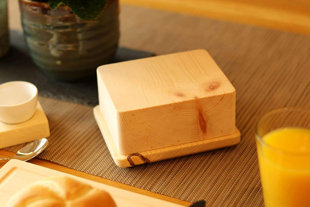 Dekobox Butterdose aus Zirbenholz inkl. Schieferplatte - Made in