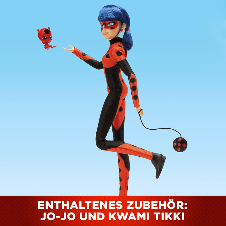 BANDAI - Miraculous Ladybug - Puppe - Ladybug Time to de-evilize- 26 cm grosse Ankleidepuppe - P5000