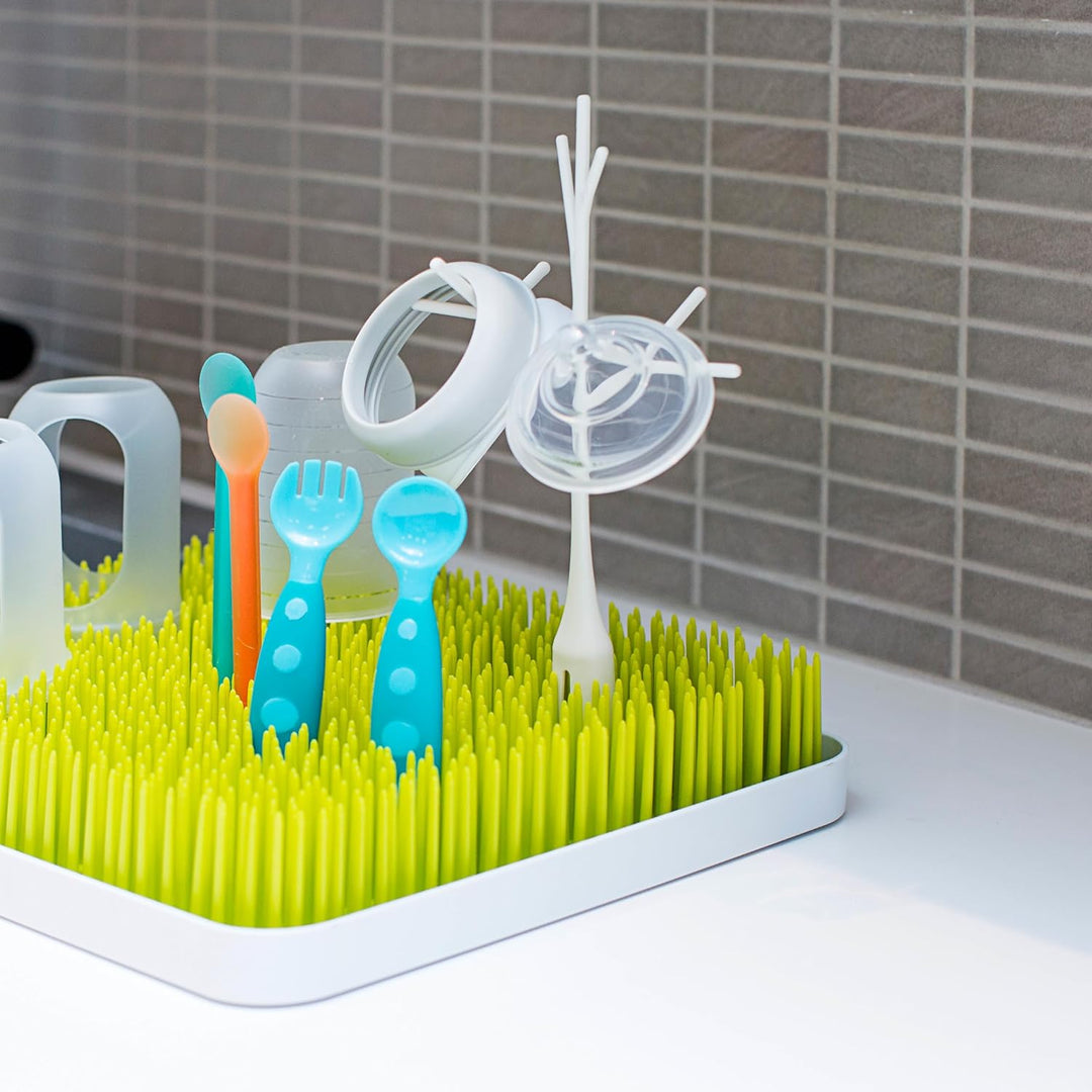 GRASS - Starter-Set von Boon, das stylische Trocken- und Abtropfgestell für Babyflaschen, Sauger und