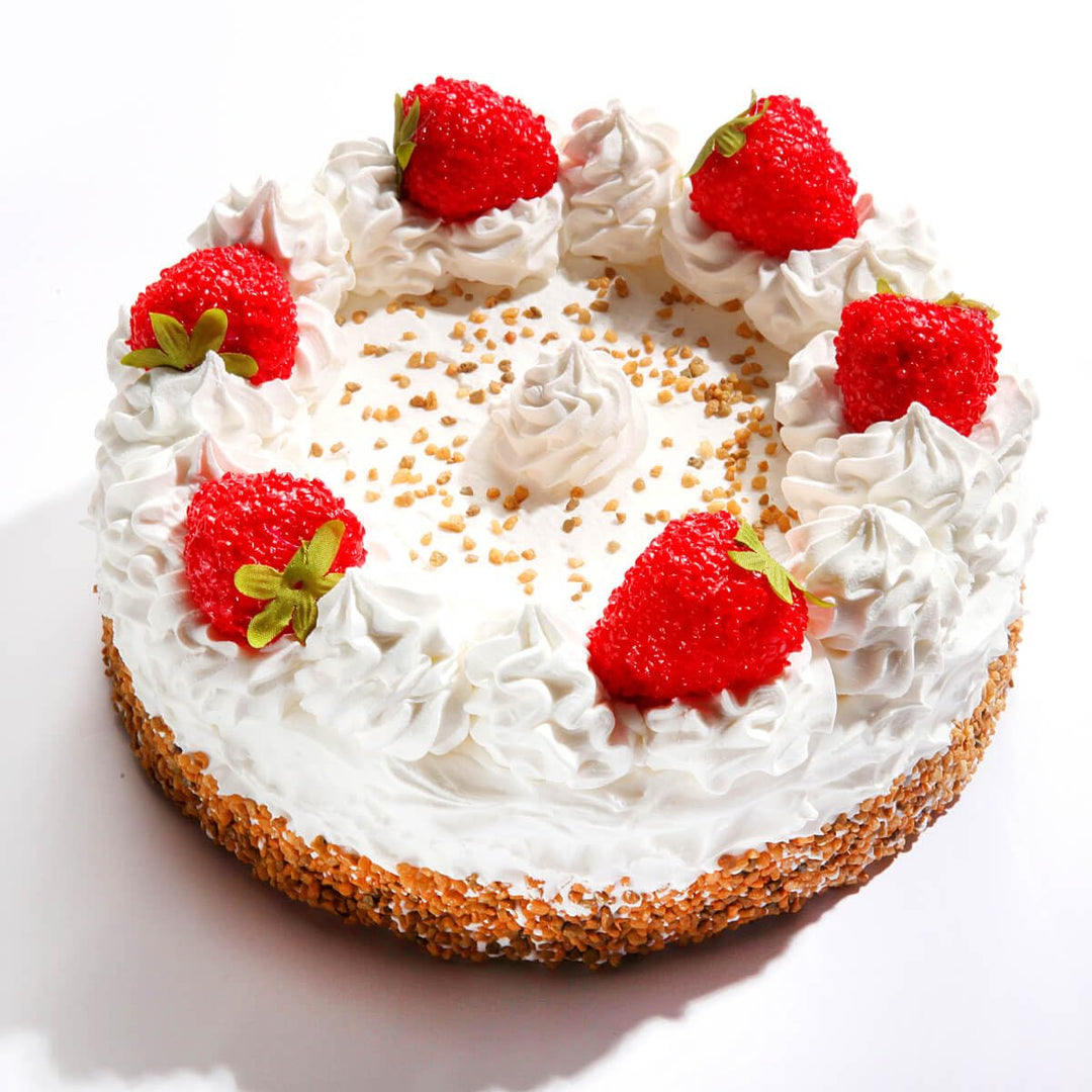 Erdbeer-Sahne-Torte Deko Erdbeertorte Lebensmittel-Attrappe Deko-Torte 21 cm Ø