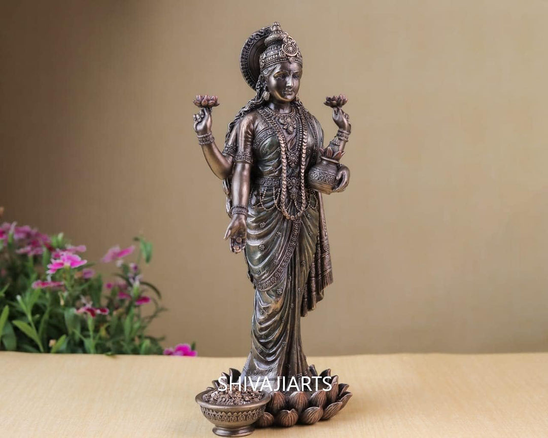 SHIVAJI ARTS Lakshmi Statue, 26 CM Grosse stehende Göttin Lakshmi Idol, Laxmi Idol Hindu-Göttin des