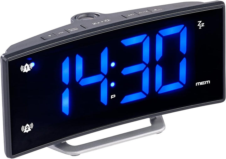 auvisio Projektionswecker mit gebogenem Display, Doppelalarm & USB-Ladeanschluss (Wecker mit Projekt