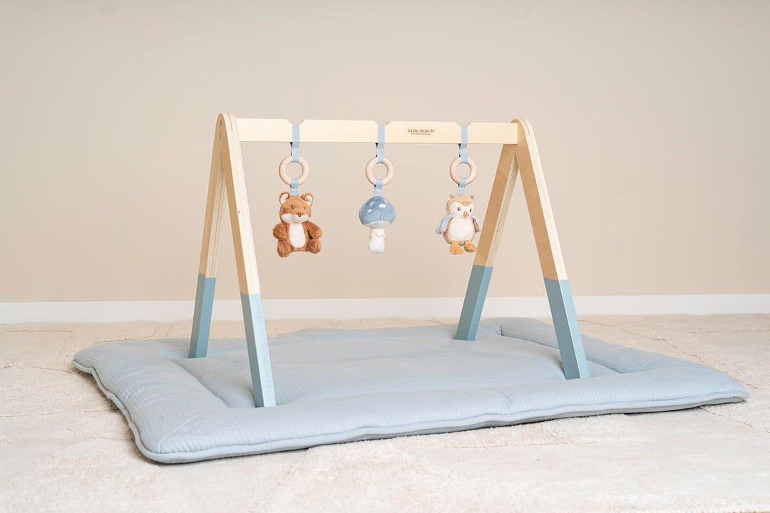 Little Dutch 8910 Holz Baby Gym Spieltrapez mit Stoff Anhängern - Forest Friends