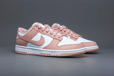 Nike Damen Dunk Low Se Sneaker 37.5 EU White Rose Whisper, 37.5 EU White Rose Whisper