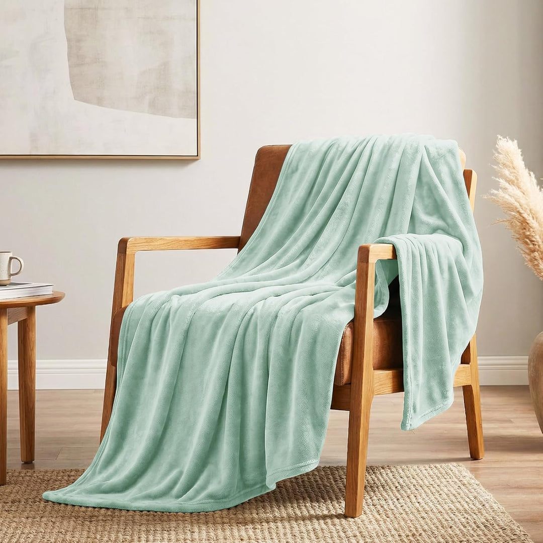 CozyLux Kuscheldecke Flauschig Decke Gross XXL 230x270 cm für 4 Jahreszeiten - Weich/Warm/Leicht Sof