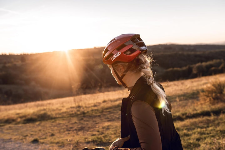 ABUS Rennradhelm PowerDome - leichter Fahrradhelm mit cleverem Belüftungssystem und aerodynamischem