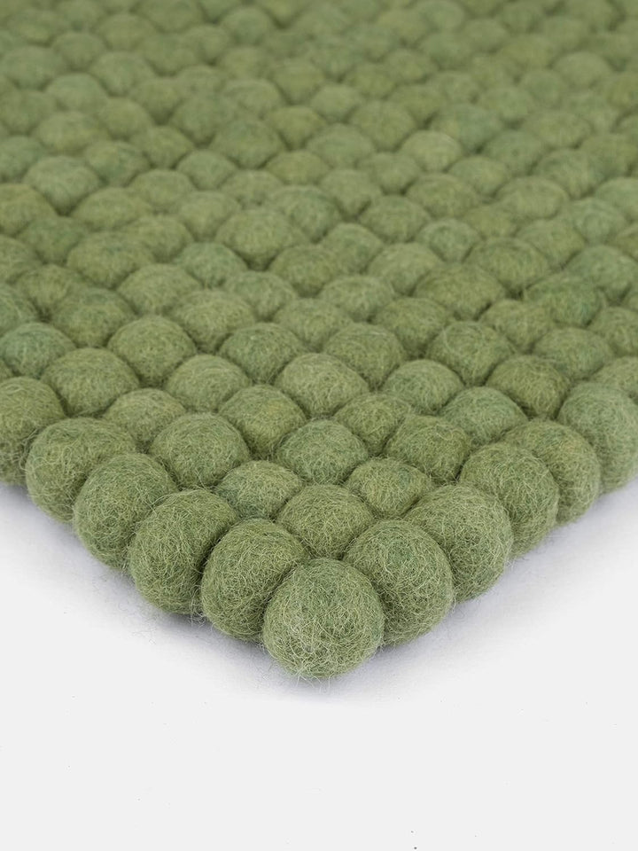 myfelt Filzkugel-Sitzauflage Stuhlauflage - Kaspar - quadratisch, 36x36 cm, Dunkelgrün, Dunkelgrün