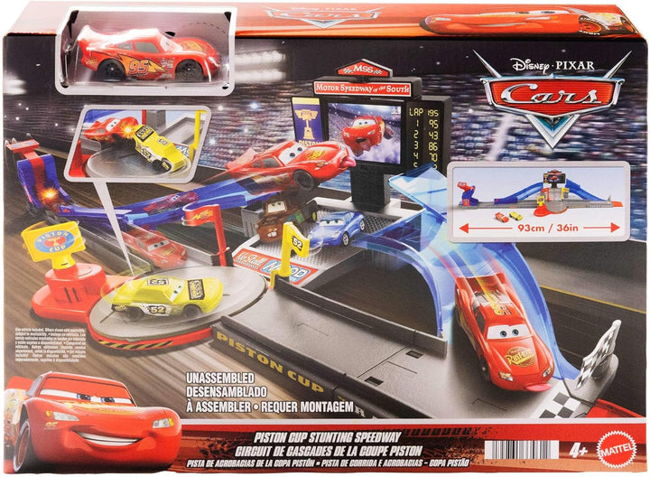 Mattel Disney Pixar Cars Spielset und Spielzeugauto, Lightning McQueen mit herausgestreckter Zunge u