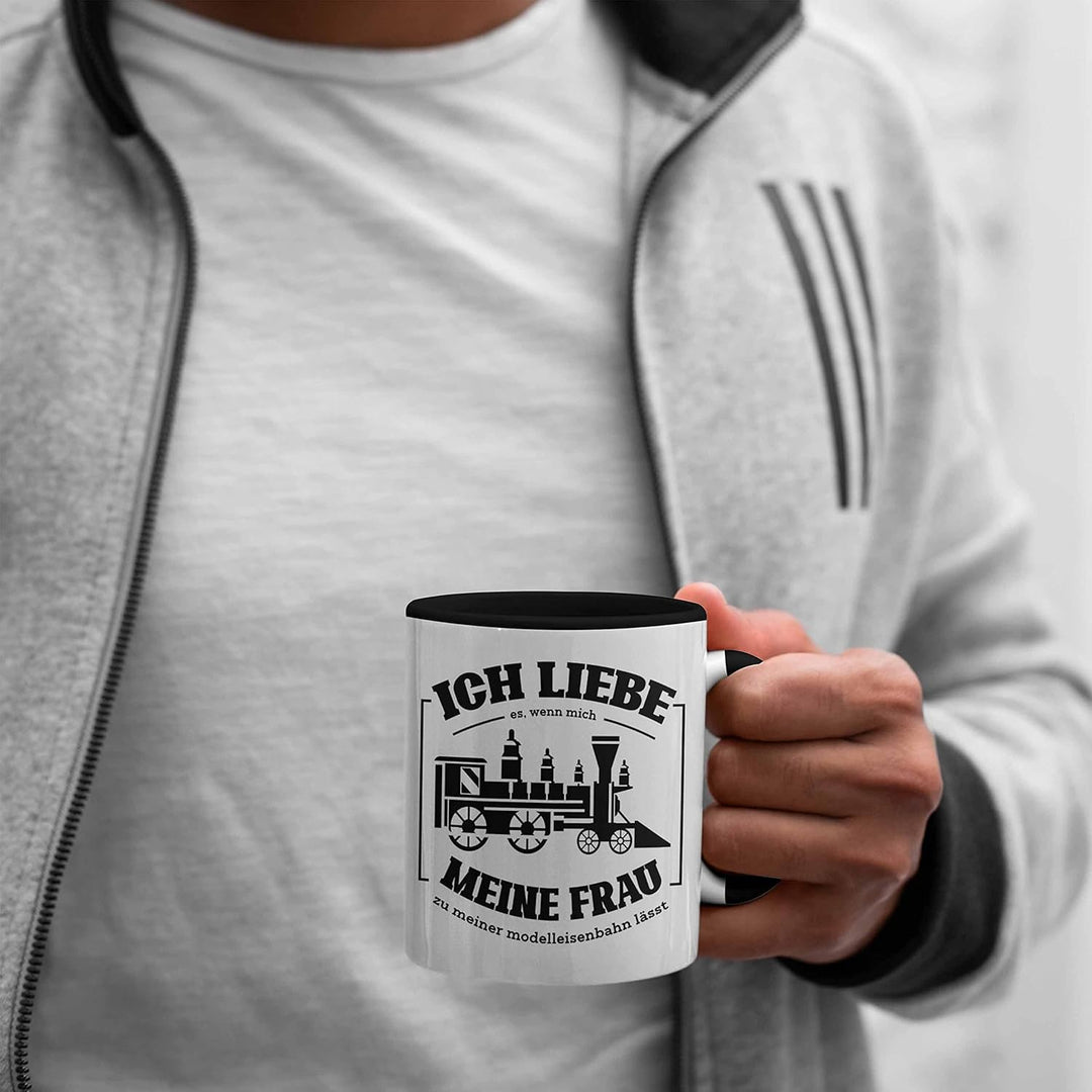 Trendation - Lustige Modelleisenbahn Tasse Geschenk für Eisenbahner (Schwarz), Schwarz