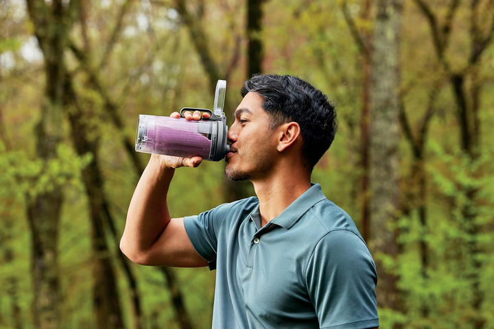 Ninja Blast Max Tragbarer Mixer/Blender/Smoothie Maker, 570 ml, wiederaufladbar, Mixbecher & auslauf