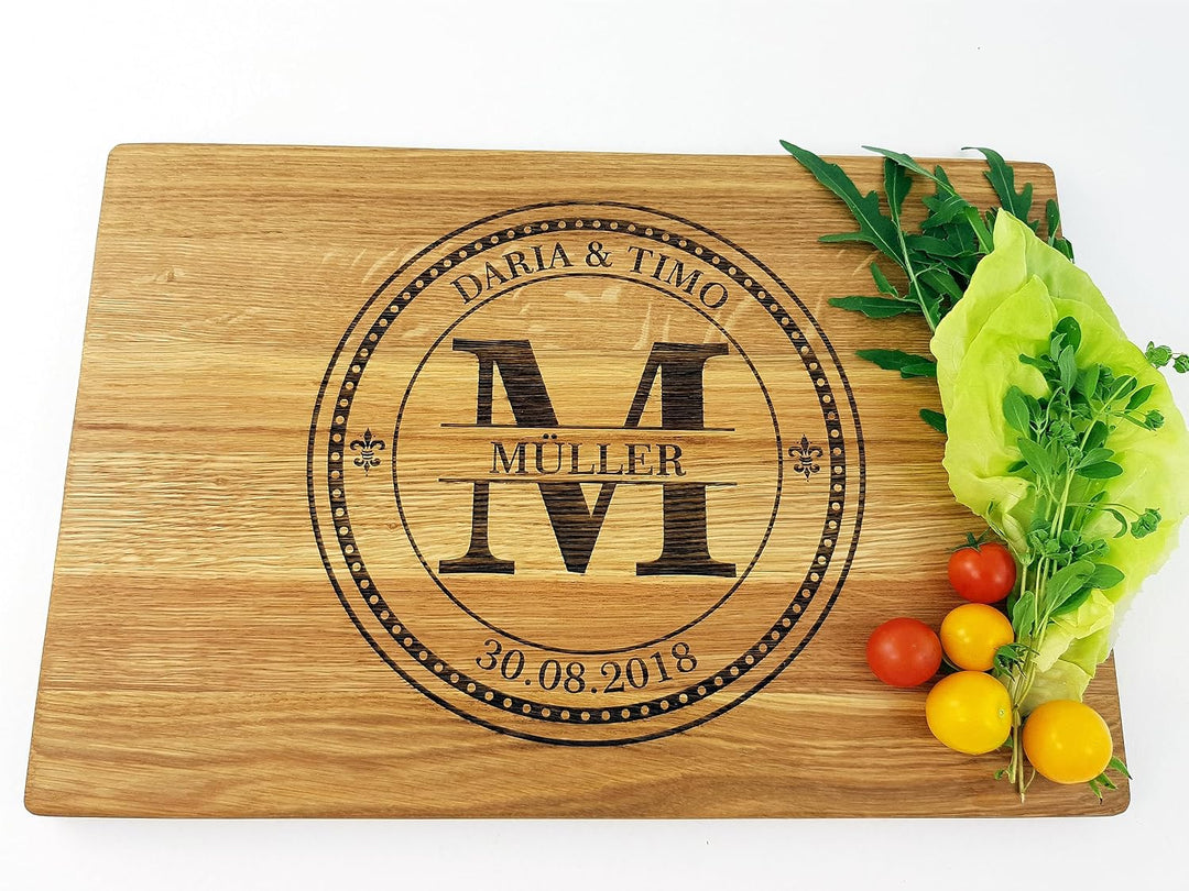 Personalisiertes Schneidebrett mit Monogramm | Handgefertigt Schneidebrett | Frühstücksbrettchen mit