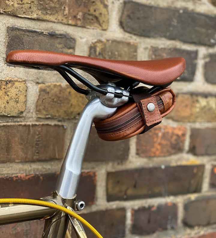 Gusti Satteltasche Leder - UDO B. Schlauchtasche Fahrradtasche für Werkzeug Ledertasche Vintage Brau
