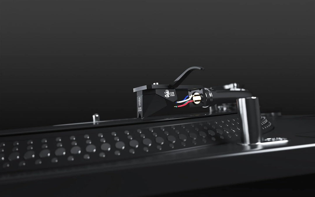 Ortofon 2M Black 250 LVB Premounted - 2M Black 250 LVB Tonabnehmer montiert am SH-4 Black Headshell