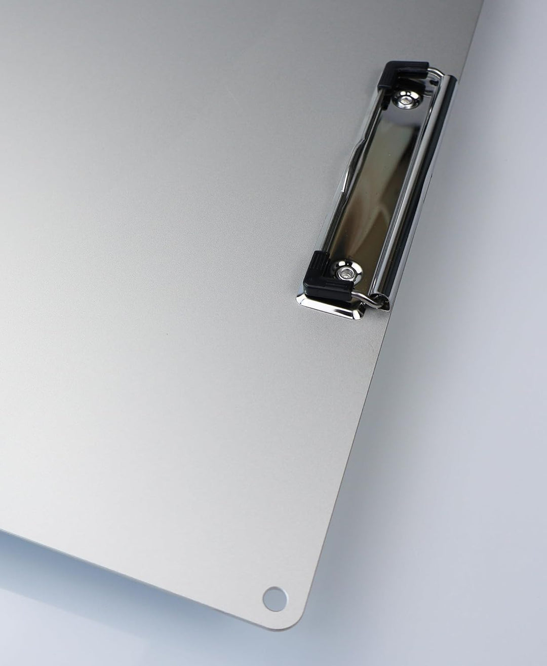 Silbernes Klemmbrett aus Aluminium, Querformat, A3 (32,6 x 44,7 cm), horizontale Klemmbretter mit 2