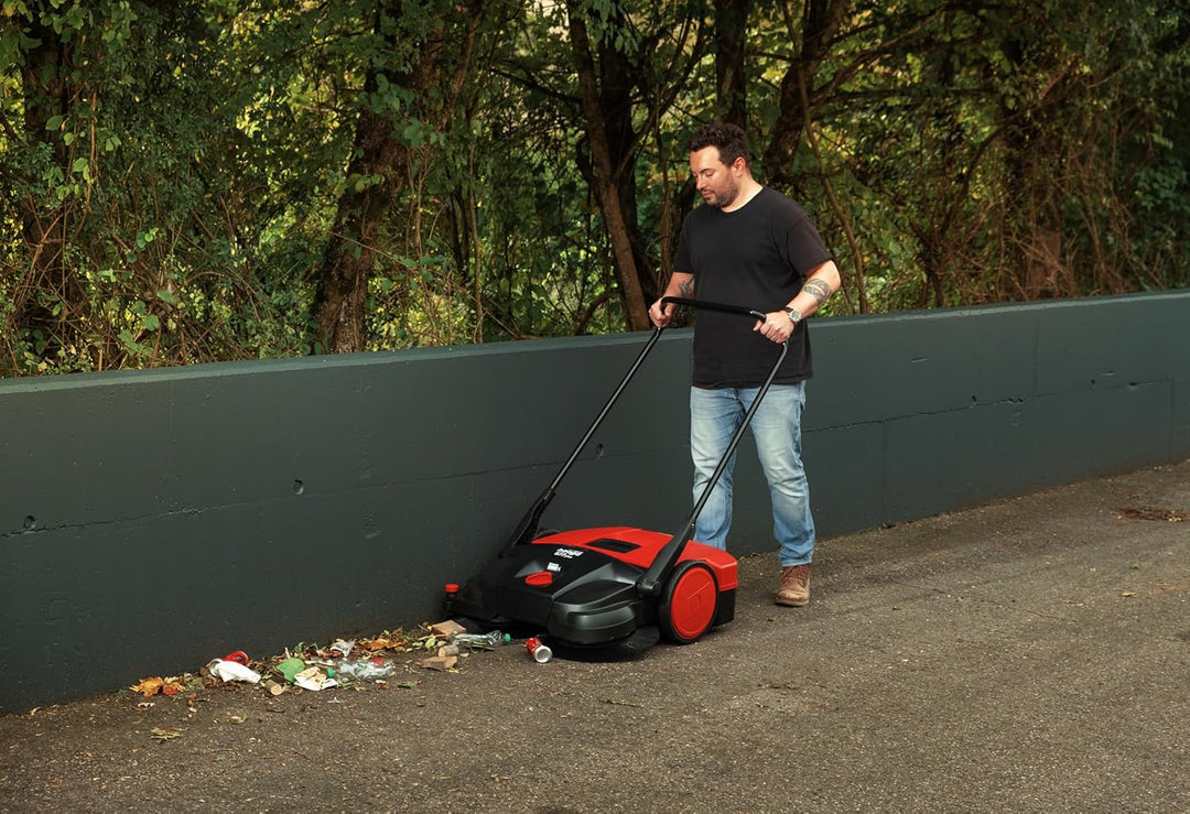 haaga Akku Handkehrmaschine 677 Plus (rot/schwarz, für mittlere bis grosse Flächen 2.000 m², 40 Lite