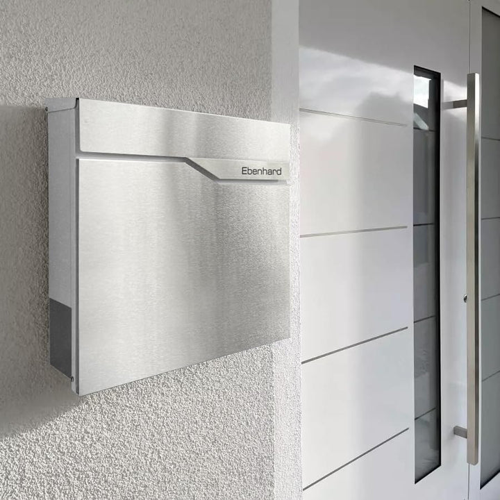 Metzler moderner Briefkasten mit hochwertigem Stahlkorpus & gebürsteter Edelstahlfront, personalisie