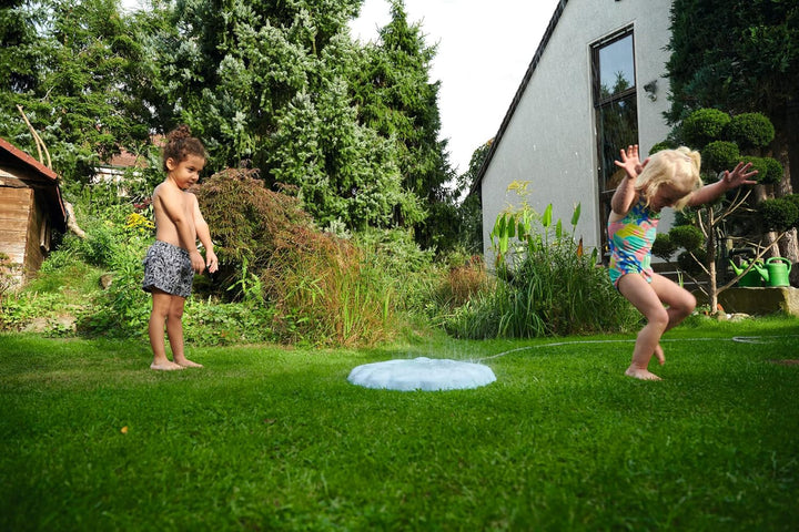 BIG - Splash Shower Wasserspiel - Outdoor-Wassersprinkler für Kinder ab 2 Jahren in Muschelform (hel