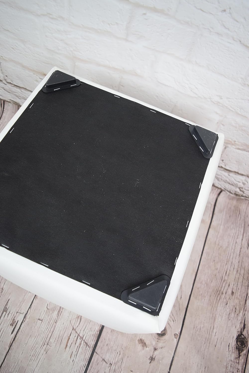 Sitzhocker 40x40 Bequemer Würfelhocker 40x40 – Strapazierfähiger Polsterstoff, solide Konstruktion,