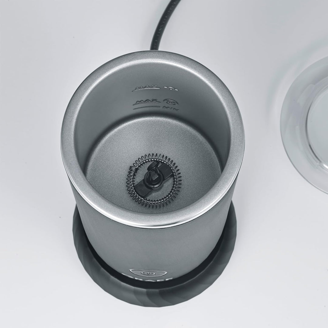 GRAEF MS402 - elektrischer Milchaufschäumer, antihaft-beschichtet, 230 ml Milchschaum, 4 Zubereitung