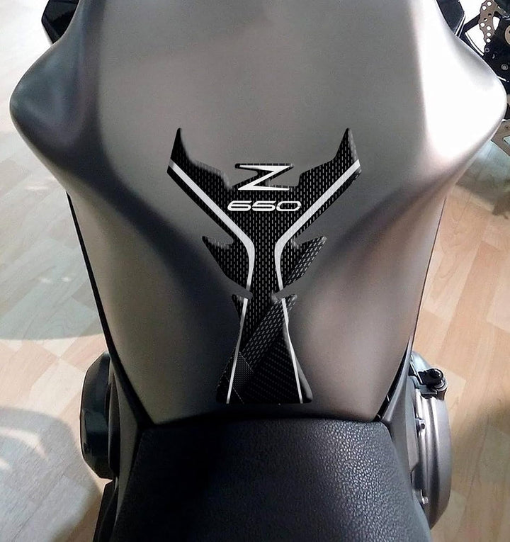 Aufkleber aus Harz, 3D-Effekt, kompatibel mit Kawasaki Z650 (Dark, Tankschutz) Dark Paraserbatoio, D