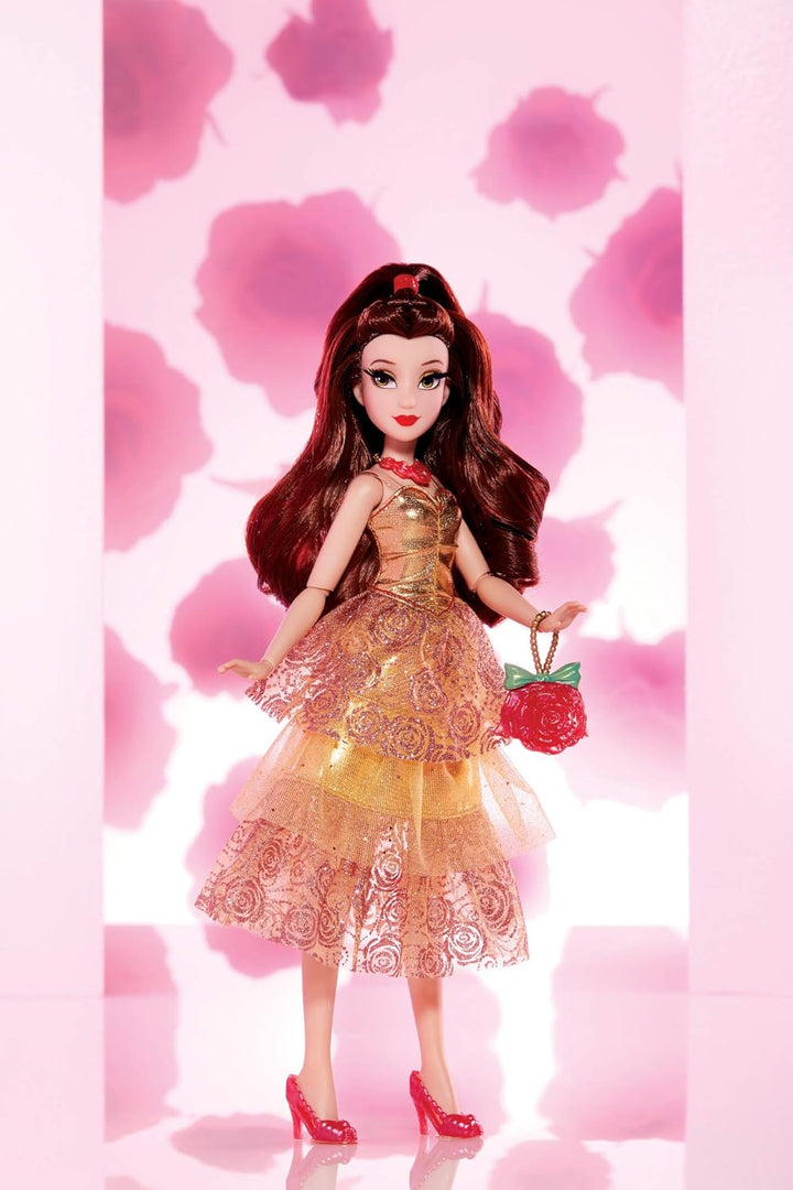 Hasbro Disney Prinzessinnen E83985X0 Disney Prinzessin Style Serie, Belle Modepuppe, mit glitzerndem