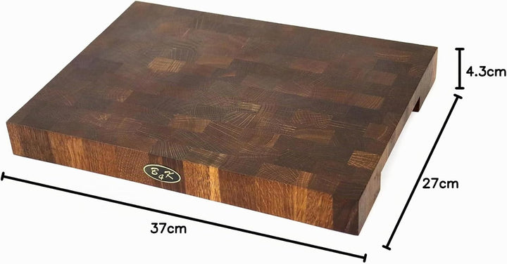 B4K® 37х27x4,3c Hackblock aus Eiche Stirnholz | Handgefertigtes Mooreiche Schneidebrett mit Griffen