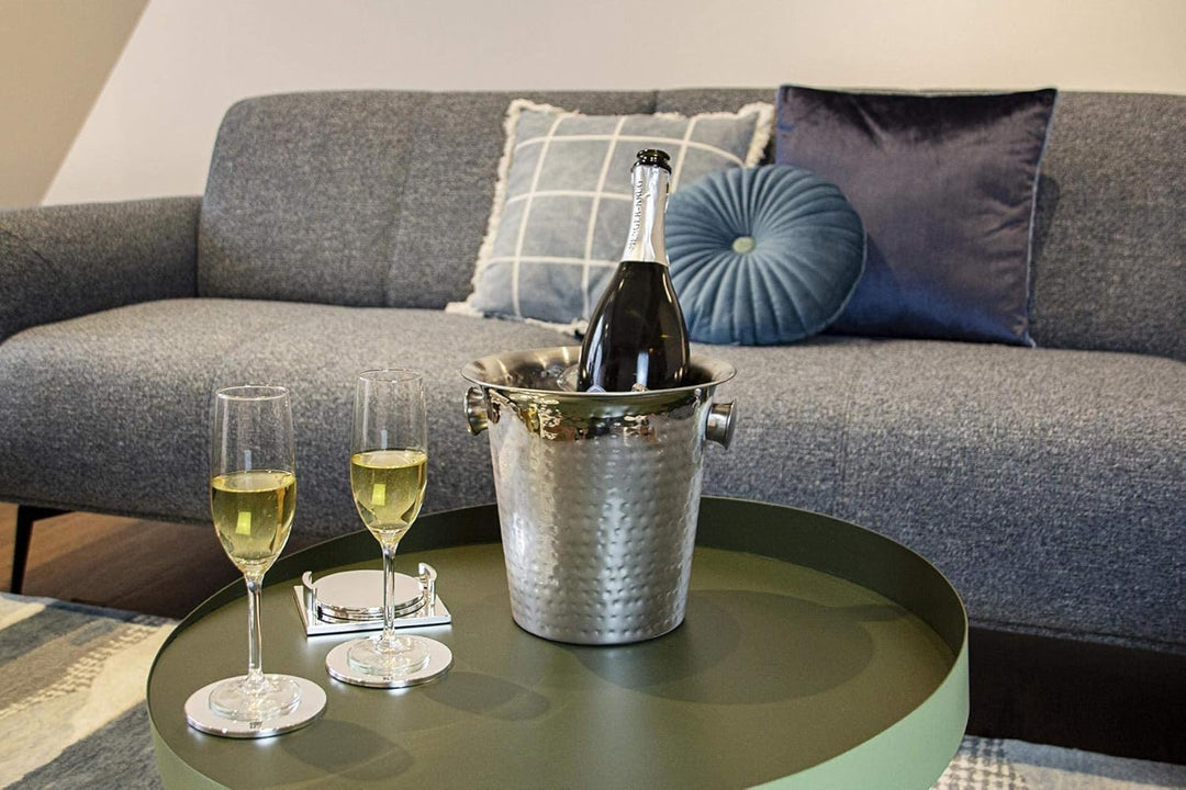 EDZARD Sektkühler Joey, Höhe 23 cm, Durchmesser 21 cm, für 1 Flasche, Edelstahl, gehämmert, mit 2 Gr