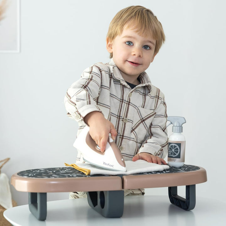 Smoby - Tefal Bügelbrett für Kinder - Faltbare Mitnehm-Spiel-Bügelstation mit Spielzeug-Bügeleisen &