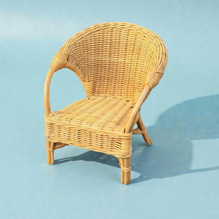Puppensessel aus Rattan in Honig