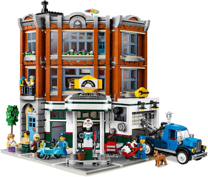 LEGO Creator Expert Corner Garage 10264 Building Kit (2569Piece) Frustfreie Verpackung, Frustfreie V