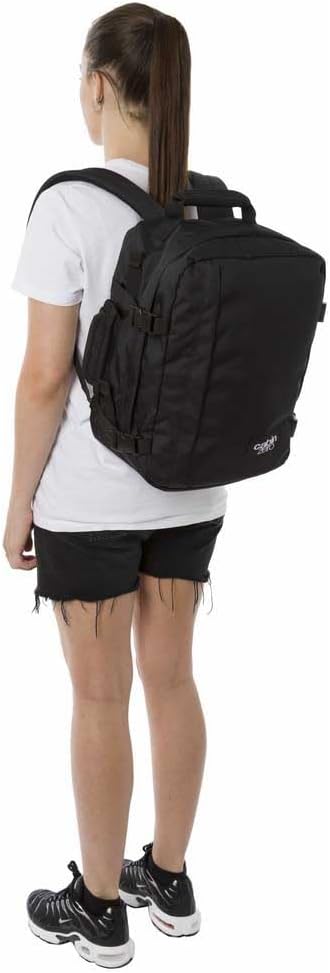 Cabinzero Unisex Classic Backpack 28 l Rucksack, Absolute Black, 29,5x39x20