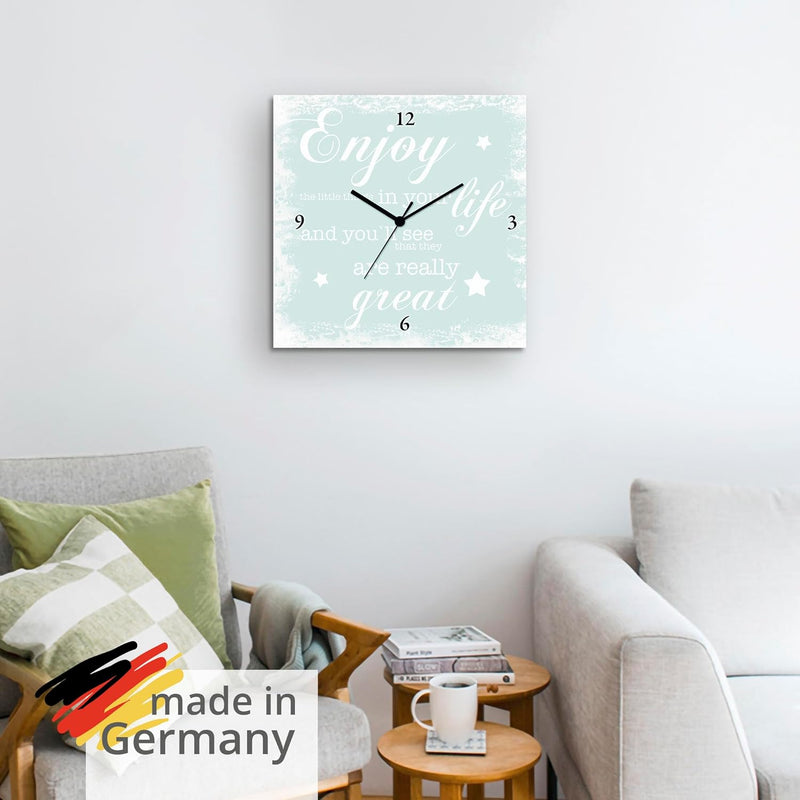 ARTLAND Wanduhr ohne Tickgeräusche Leinwanduhr Funkuhr lautlos Quadratisch 30x30 cm Design Spruch Bi