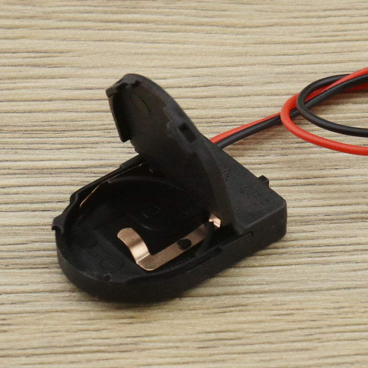 10 Stück Batteriehalter 3 V CR2032 Knopf-Halterung Batteriegehäuse mit Ein-/Ausschalter Bleidraht 26
