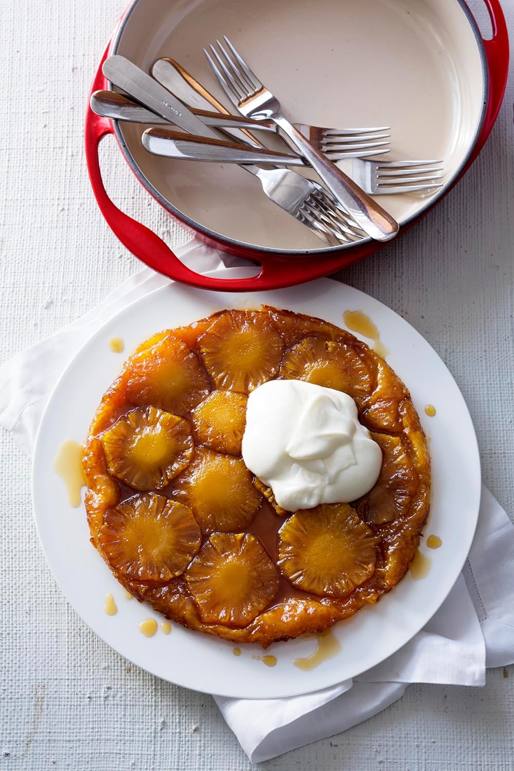 Le Creuset Gusseisen Tatin-Backform, Rund, Ø 25 cm, Für alle Herdarten inkl. Induktion geeignet, 2,1