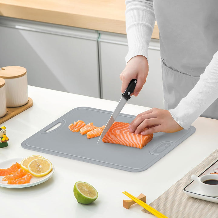 Gintan Flexibles TPU Schneidebrett, BPA-frei, mit Messer- und Saftrille, kratzfeste flexible Schneid