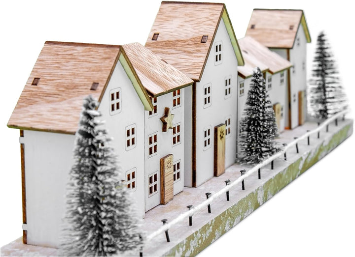 Spetebo LED Holz Weihnachts Szene weiss Batterie betrieben - 40 x 11 cm - Deko Winterlandschaft warm