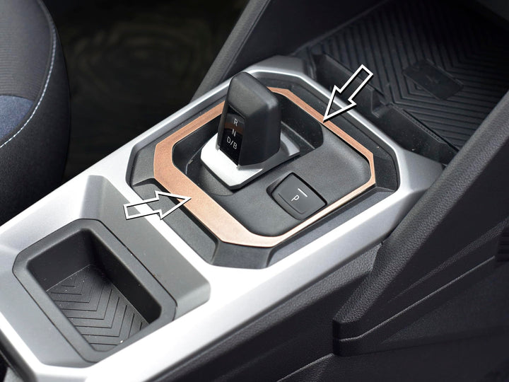 Stahlabdeckung für 2024+ Dacia.Duster III 3 (P1310) | Getriebedekoration - Automatik, KUPFER-BRAUN |
