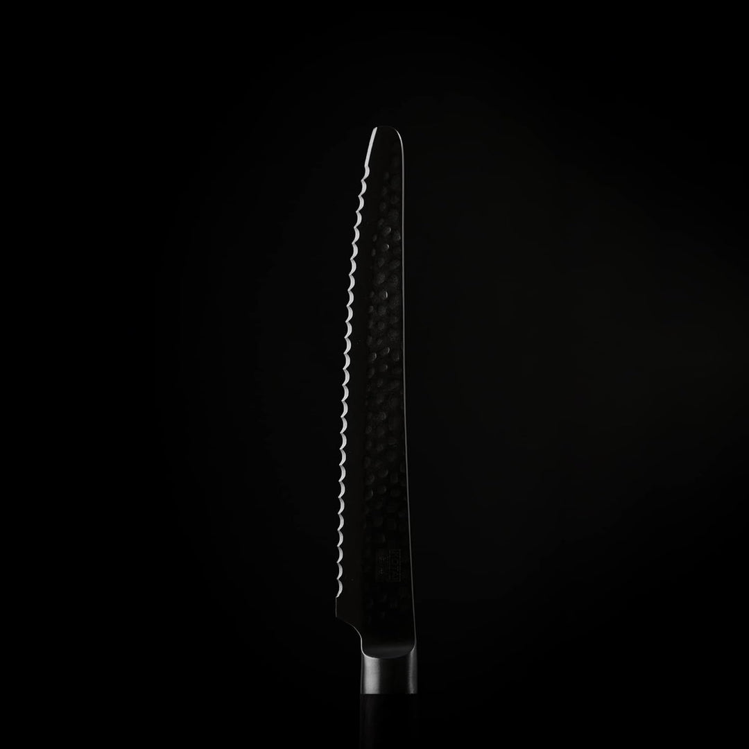 KOTAI Brotmesser| Messer mit Wellenschliff | 20-cm-Klinge | Von Hand gehämmert und geschärft | Ultra