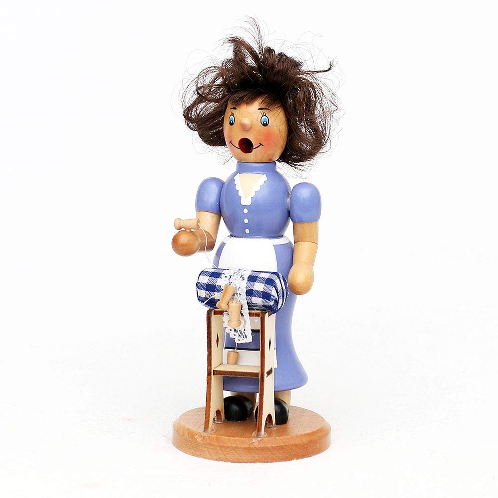 Wichtelstube-Kollektion Holz Räucherfrau Räuchermann Räuchermännchen Räucherfigur Klöpplerin, Fliede