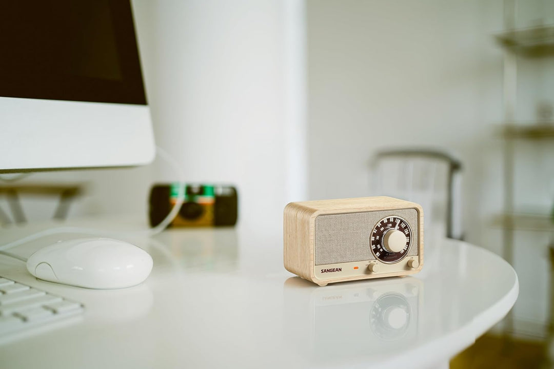 SANGEAN WR-8 – Tragbares Vintage Radio mit Bluetooth Lautsprecher, FM-Empfang, integriertem Akku, Ec