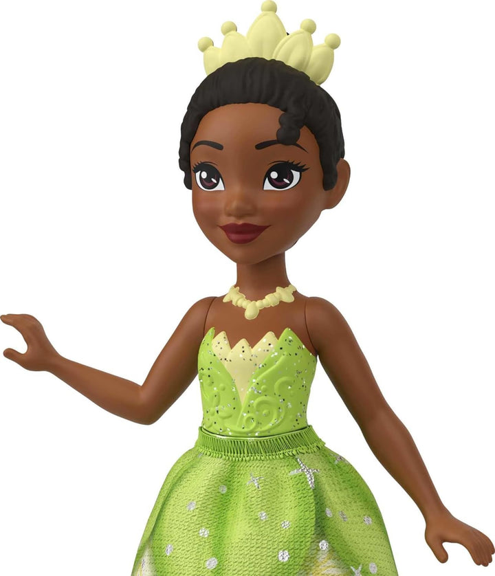 Disney Princess-Spielzeuge, 6 bewegliche kleine Puppen mit Glitzerkleidung und 13 Zubehörteilen für