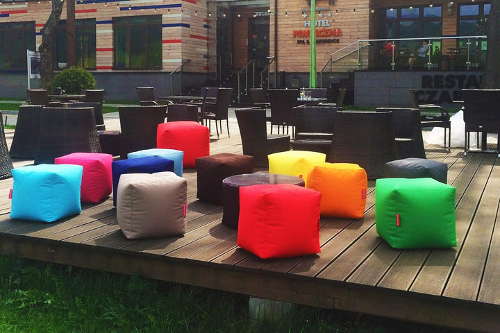 Ecopuf Cube S Fusshocker für den Aussenbereich, aus Polyester, wasserdicht, gefüllt mit Polystyrolkü