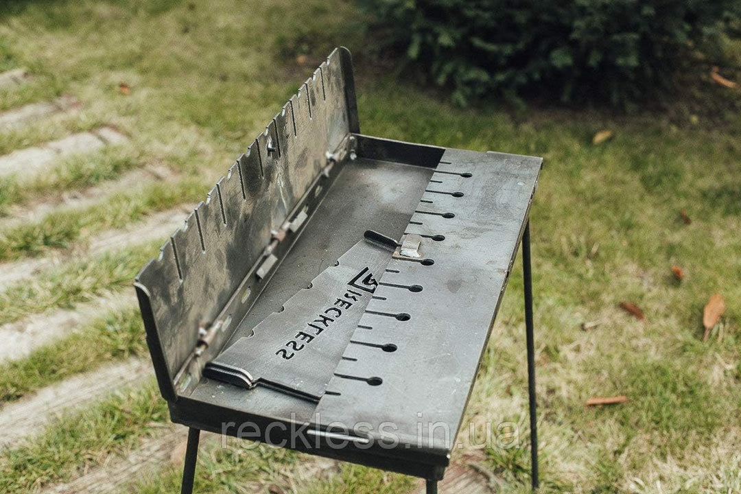 Mangal-Koffer KL-10/3 für 10 Spiesse, 3 mm tragbar zum Schaschlik und Grillen Grill BBQ Set. Faltbar