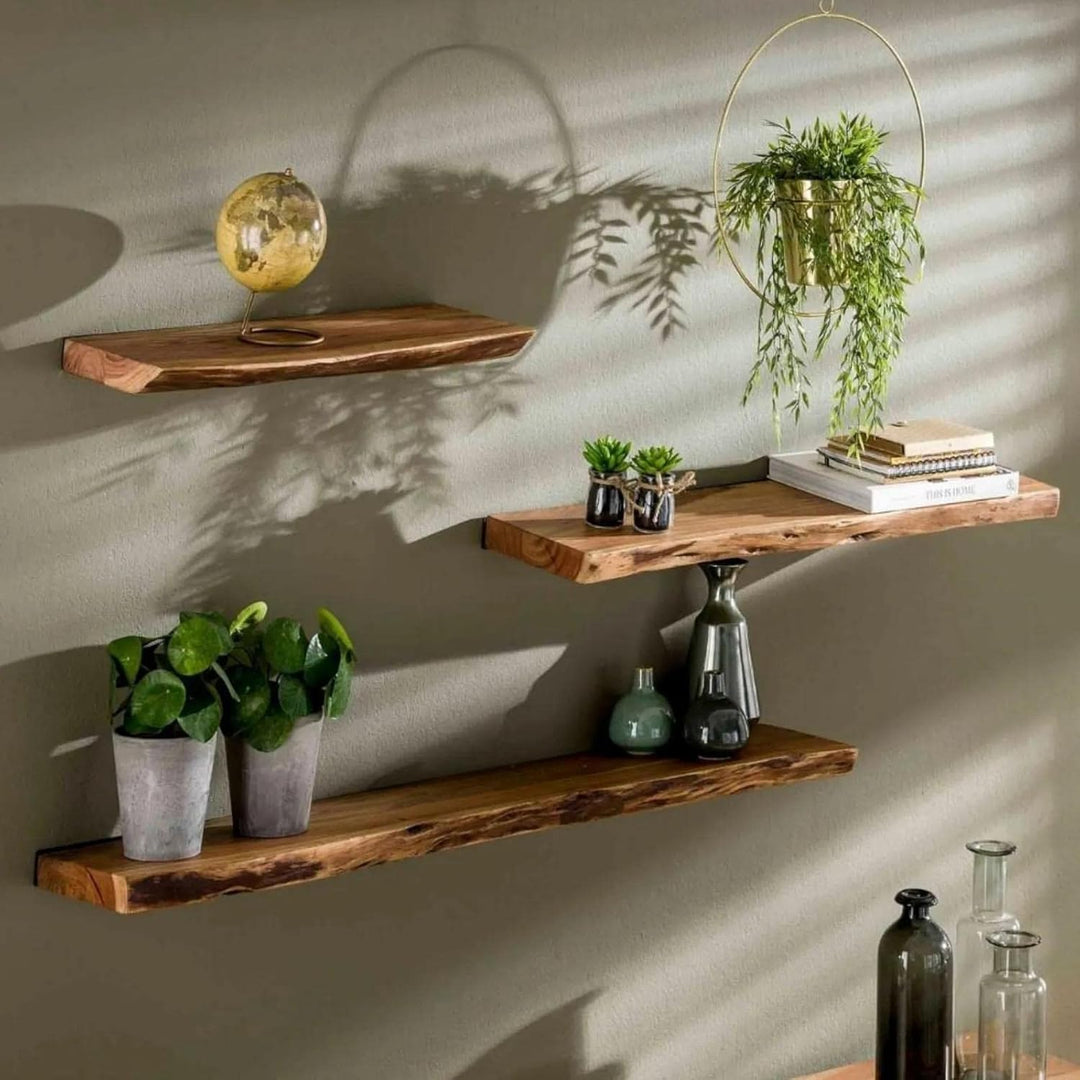 RINGO-Living Massivholz Schweberegal Baumkante in Natur-dunkel, Holzregal 120 cm breit, Landhaus Wan