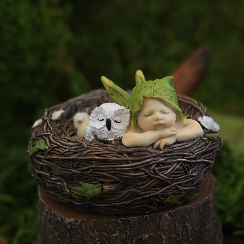 Top Collection 4202 Schlafende Fee Baby mit Eule im Nest Figuren, weiss, braun, Creme, grün