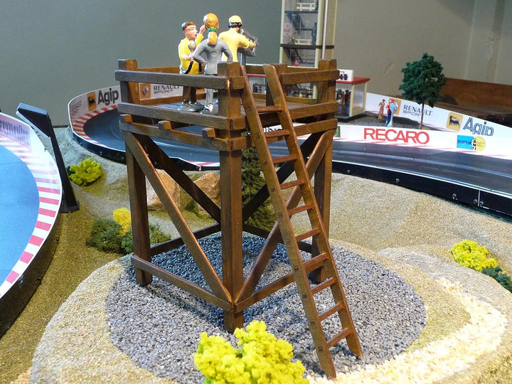 Slotcar Dekoration HOCHSTAND Maxi in 1:32 aus Holz für Carrera DIGITAL