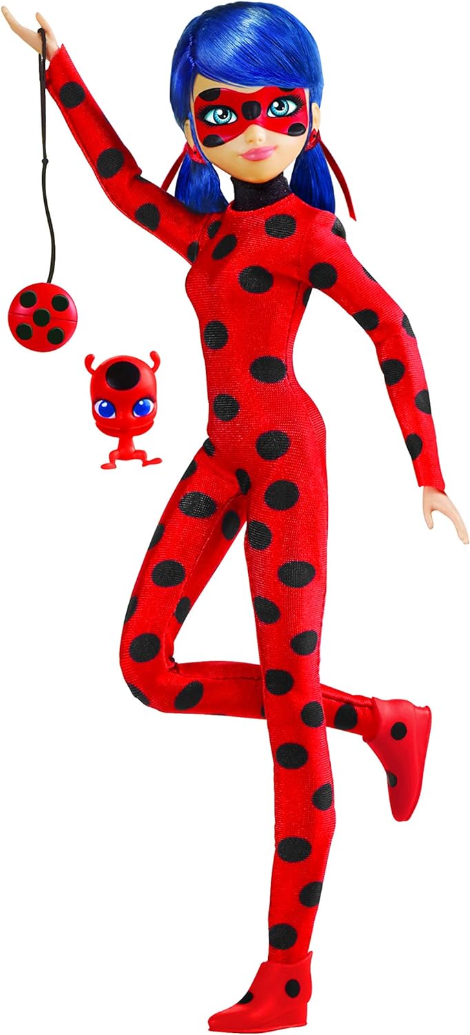 BANDAI Miraculous Puppe Ladybug Kwami und Cat Noir, 26 cm grosse Ladybug-Gelenkpuppe mit Zubehör und