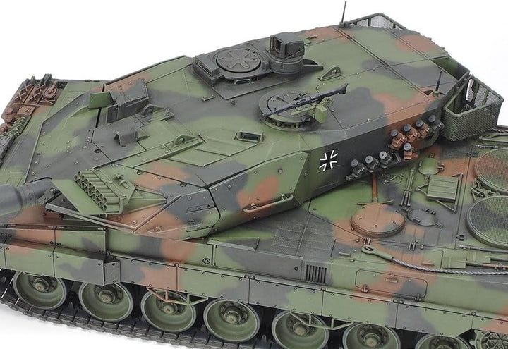 Tamiya 300035271-1:35 Bundeswehr Leopard 2A6 (3)