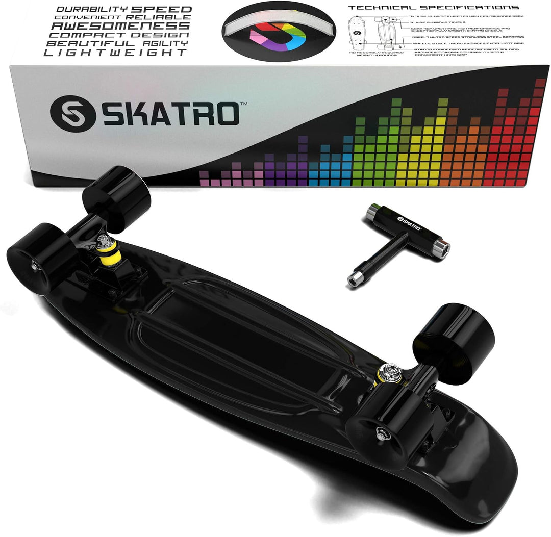 Skatro - Mini-Cruiser-Skateboard. 22 Zoll Kunststoff-Board im Retro-Stil, komplett mit Black Panther